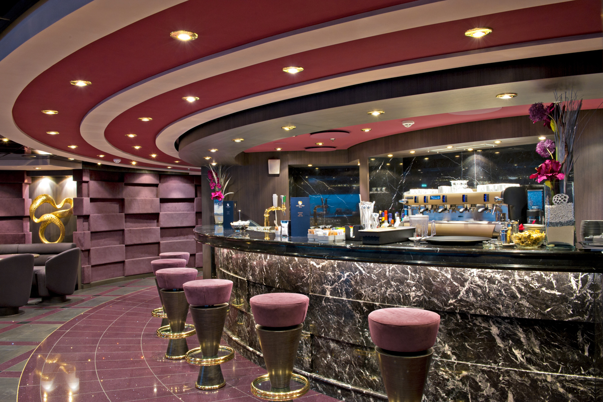 MyCruise MSC Divina Offentlige-arealer Barer-lounger-atrium3